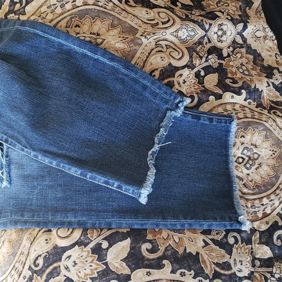 CAbi Sz 10 cropped womens jeans - #49-T💛 - Picture 4 of 7